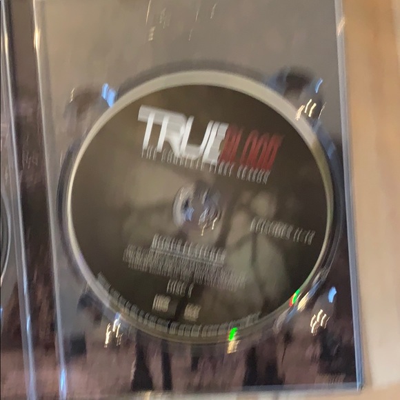 True Blood Cimplete 1st season Dvd set - Picture 7 of 8